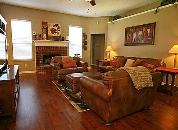 4th image of 1615 Weldon Dr