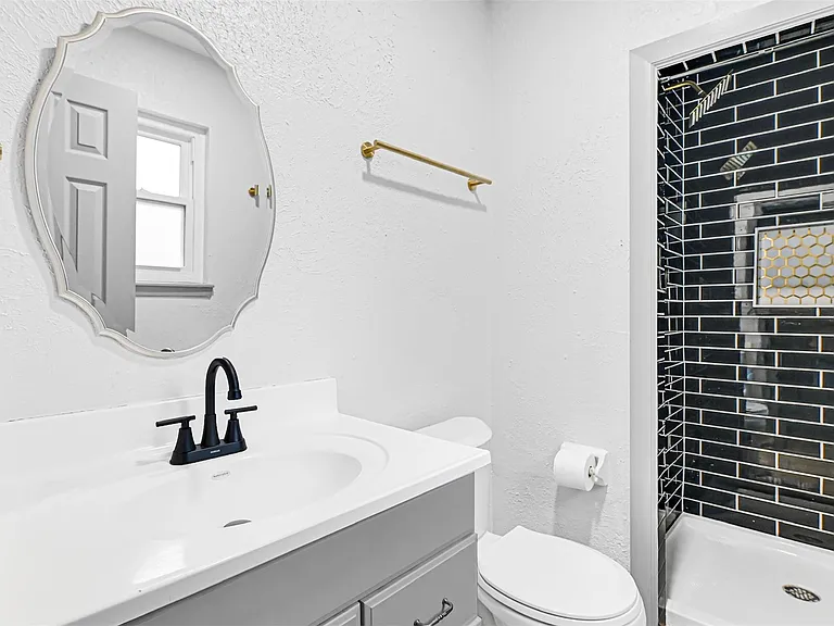 1806 Clayton Dr — Photo 21