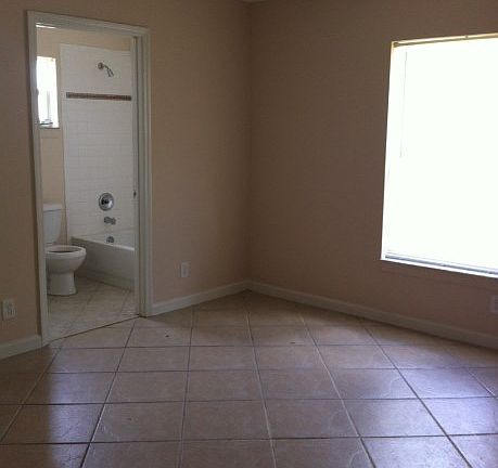 3rd image of 2317 NW 6th Ct