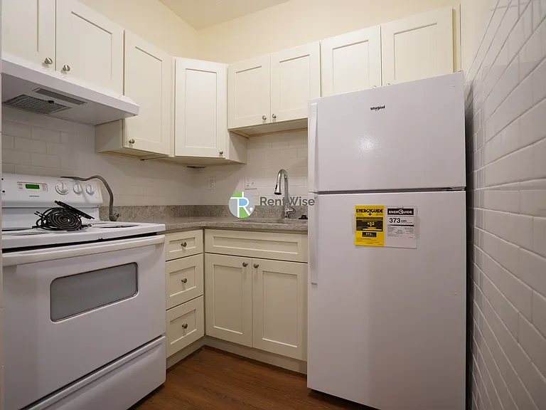 54 S Huntington Ave #4 — Photo 6
