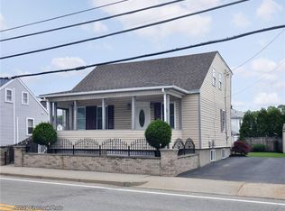 902 Main St, West Warwick, RI 02893