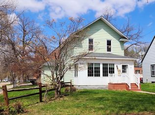 201 E 4th St, Morris, MN 56267