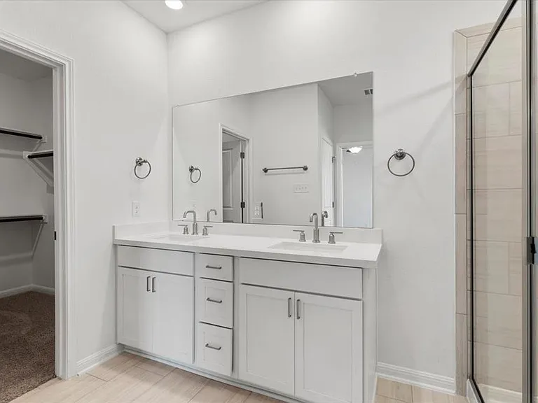 133 Green Knoll Ln — Photo 17