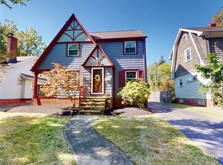 1136 Erieview Rd, Cleveland Heights, OH 44121