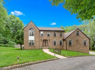 16 Memory Ln, Randolph, NJ 07869