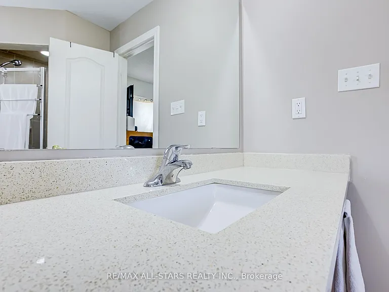 102 Creekland Ave — Photo 39