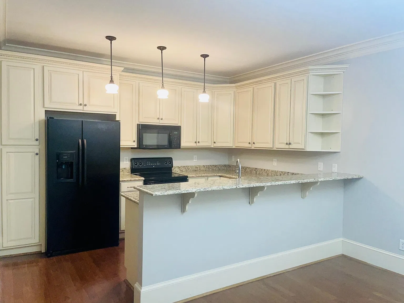 700 Bennett St — Photo 4