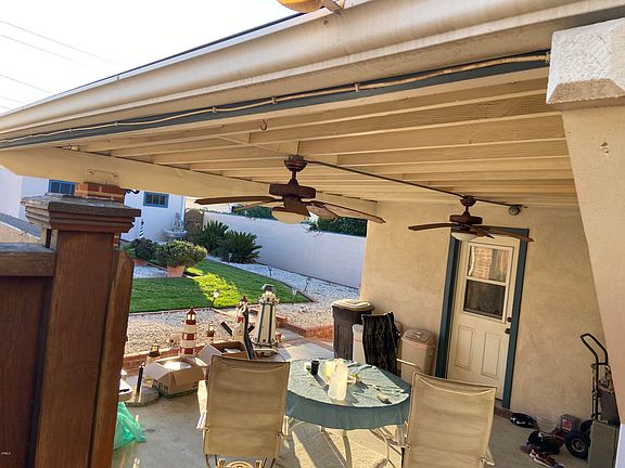 5th image of 652 Saratoga St
