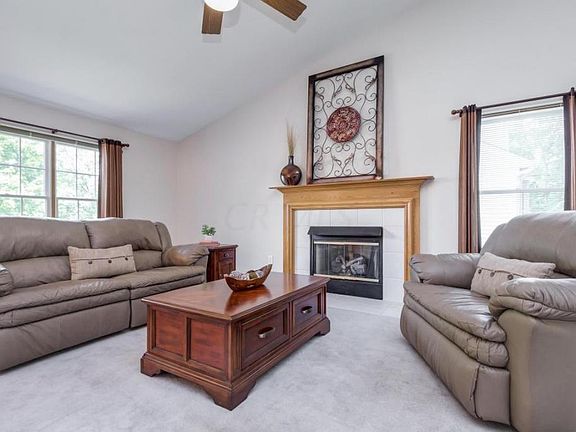 3rd image of 395 Kestrel Dr