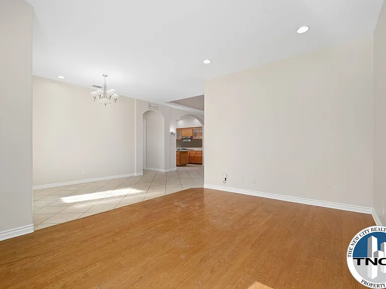 17998 Vista Point Dr — Photo 7