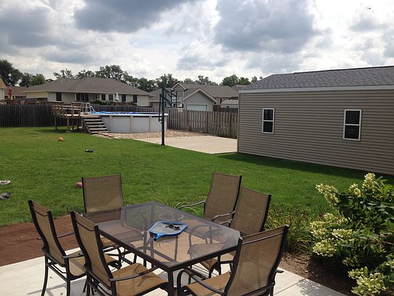 Pool BB Court 3rd Garage