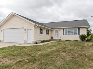2405 Taylor Ave, Urbana, IA 52345