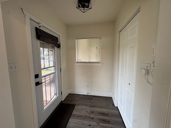 5th image of 4324 McKinley Ave