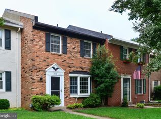 310 Rock Spring Dr SW, Leesburg, VA 20175