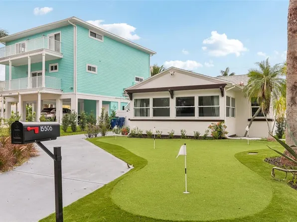 15506 1st St E, Redington Beach, FL 33708