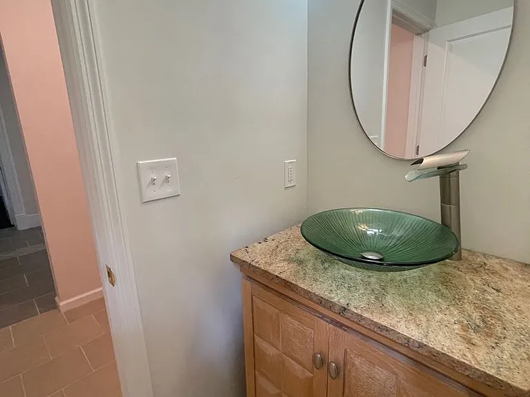 115 South St. — Photo 10