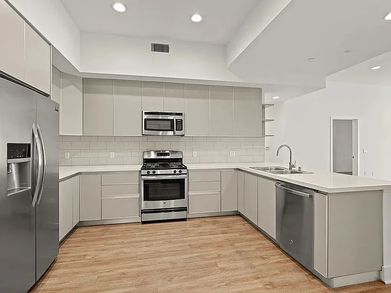 5308 Sepulveda Blvd — Photo 7