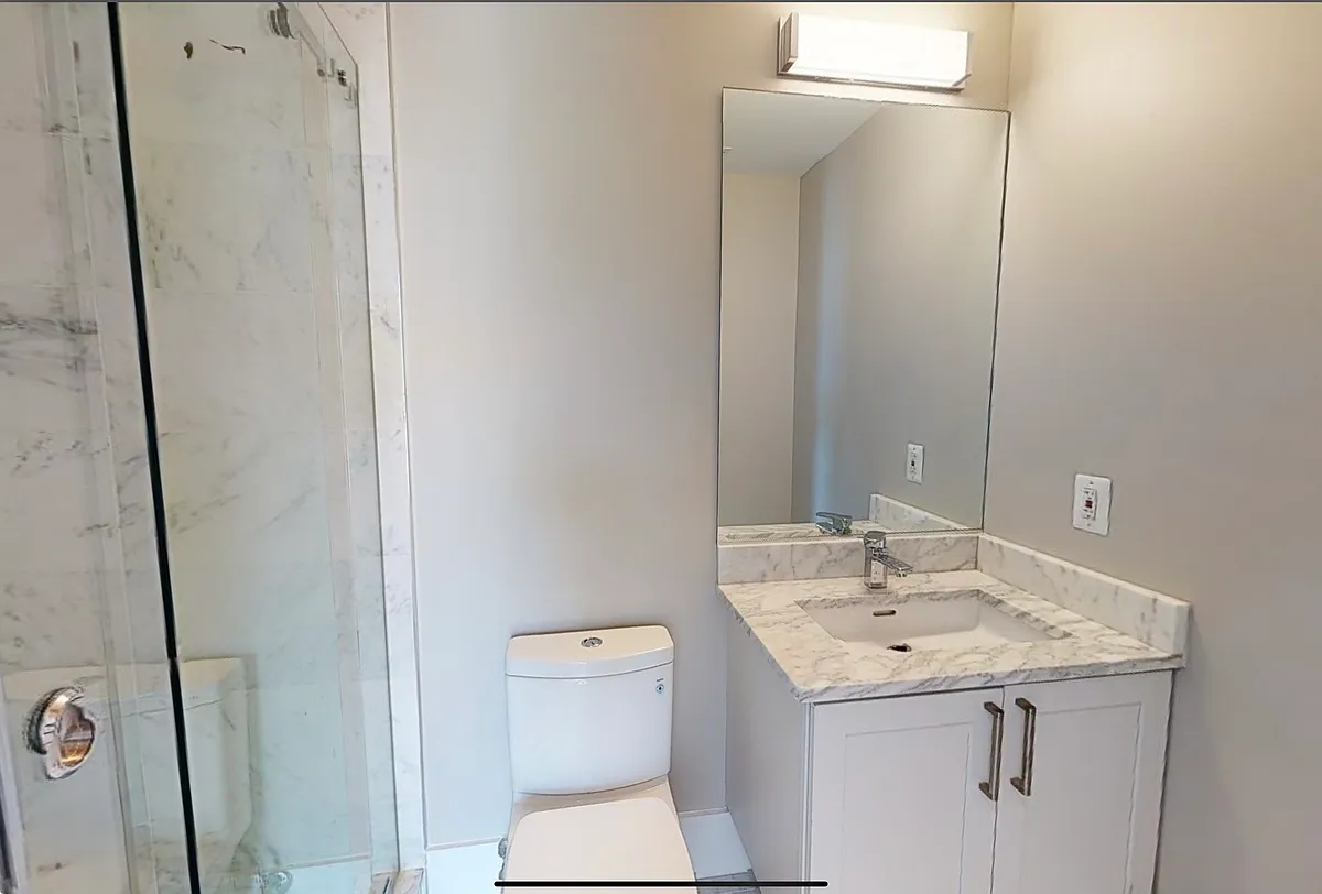 Building Photo - 1537 Gales St NE #3A