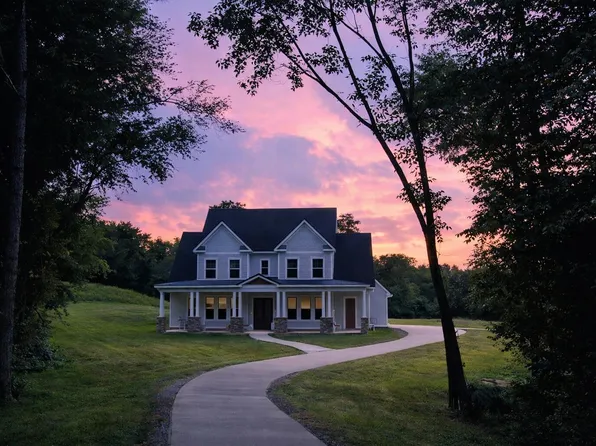 200 Waters Dr, Ringgold, GA 30736