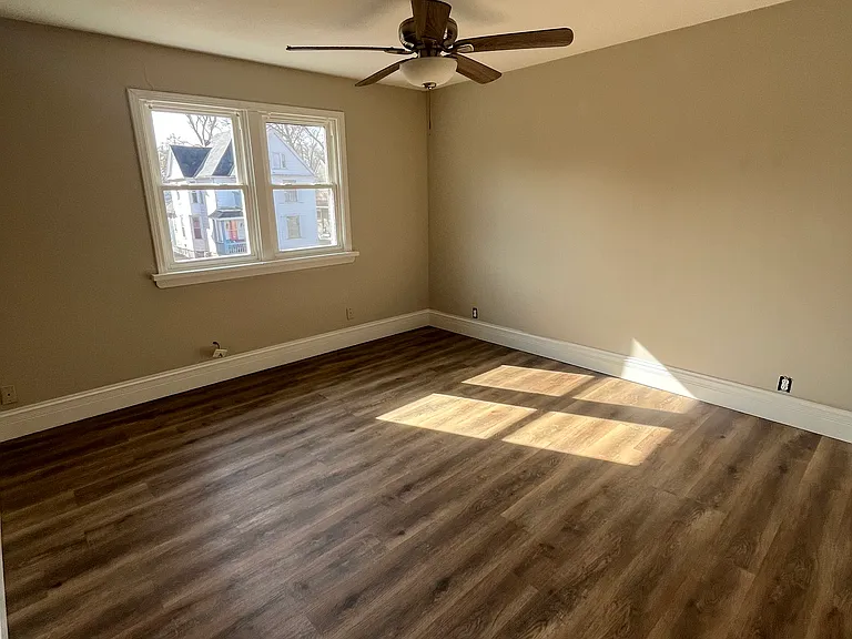 1607 W Ayres Ave #1 — Photo 5