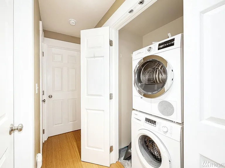 8659 Delridge Way SW #B3 — Photo 14