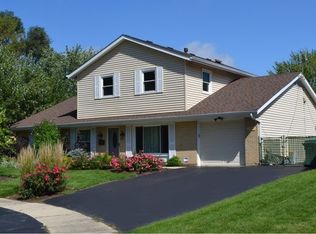 7961 Ramsgate Cir N, Hanover Park, IL 60133