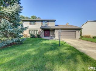 708 Orchard Ln, Clinton, IA 52732