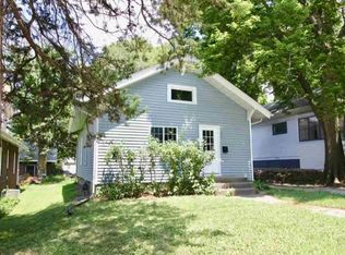 1221 25th Ave, Rock Island, IL