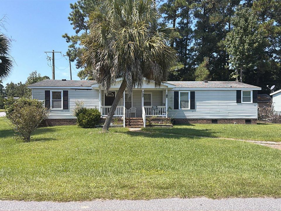 1st image of 700 Reef Rd