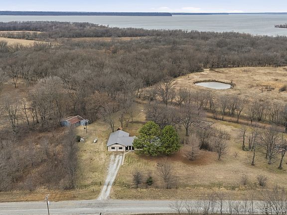 4th image of 3060 S 4180th Rd