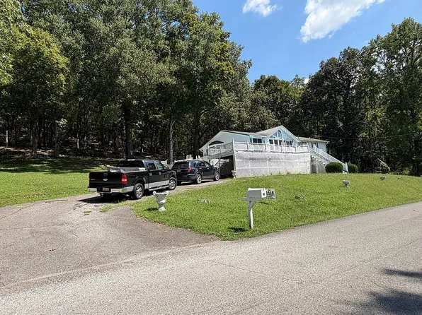 361 Williams & Broad Dr, Brownsboro, AL 35741