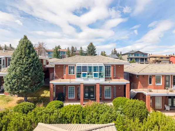8 W Prominence Path SW, Calgary, AB T3H 2W7