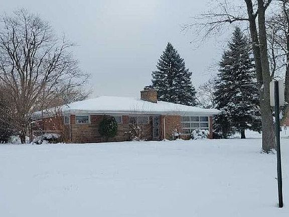 2nd image of 1147 Stirling Ave