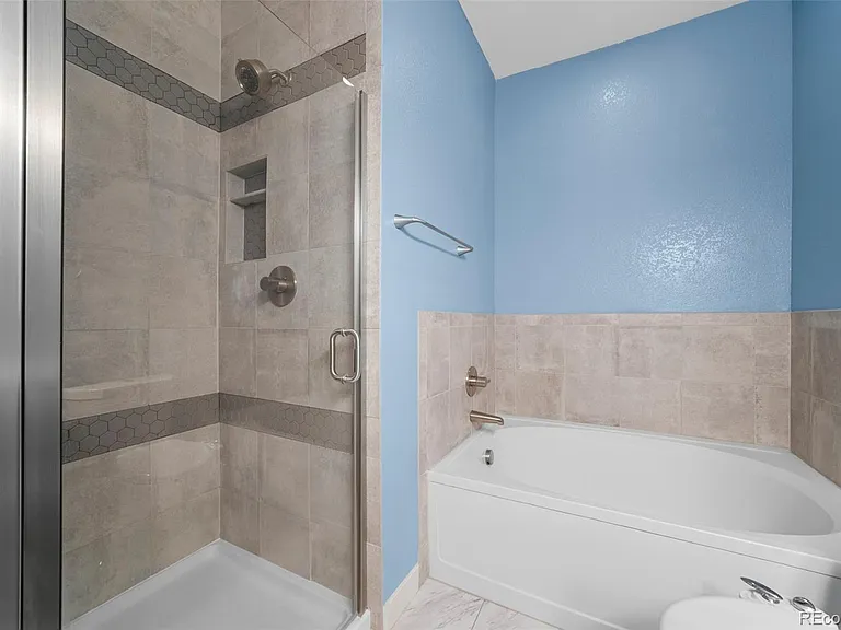 9569 Pearl Cir #201 — Photo 21