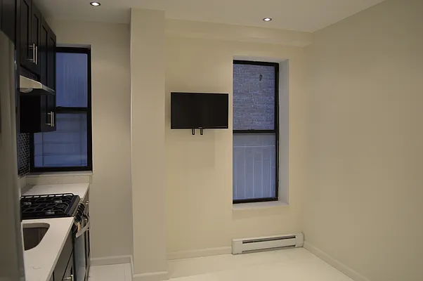 Rented by CoSo Apartments | media 12