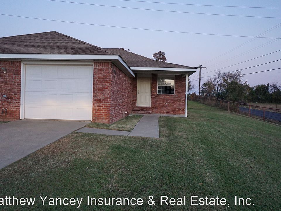 1st image of 709 E Northbrook Dr #A