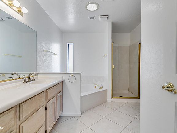 4th image of 6245 E Claire Dr