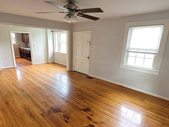 5th image of 2710 Avondale Ave