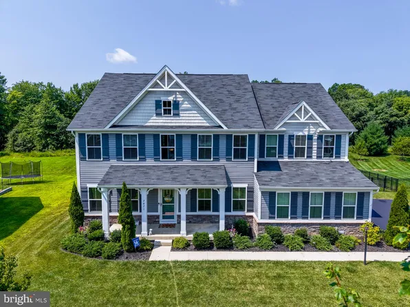 7471 Lake Willow Ct, Warrenton, VA 20187
