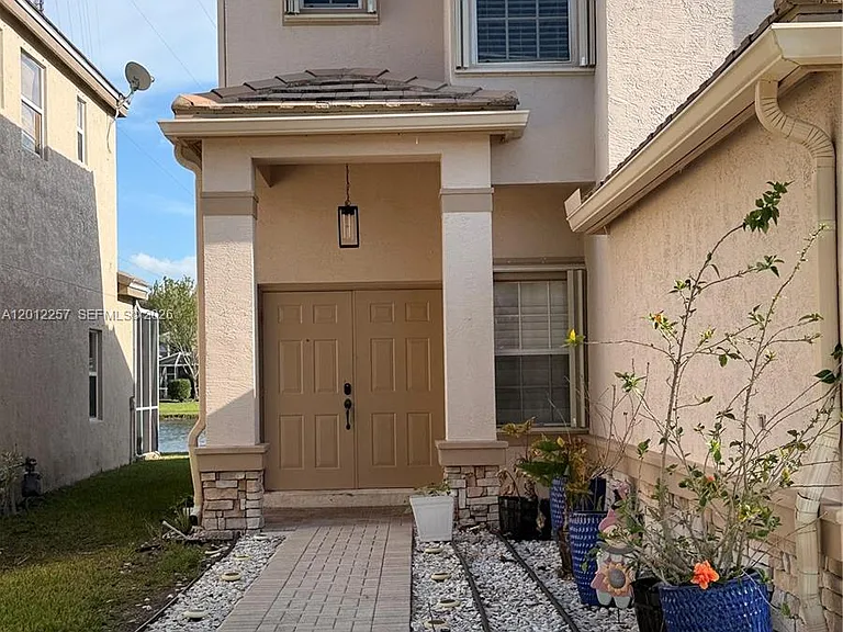 10434 White Pinto Ct — Photo 4
