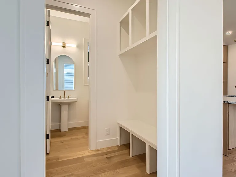 623B Eastboro Dr — Photo 12