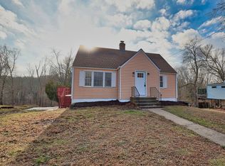 122 High St, Coventry, CT 06238