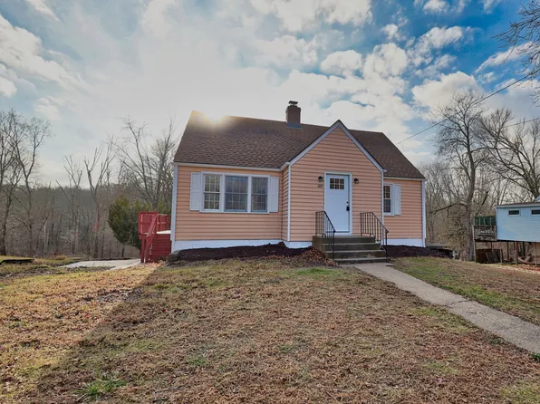 122 High Street, Coventry, CT 06238