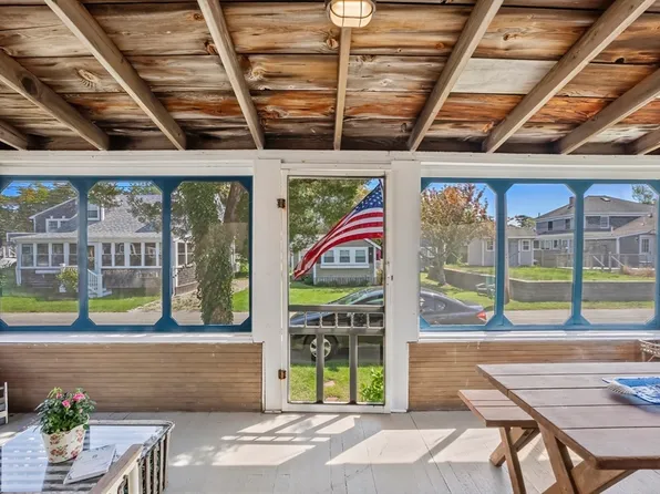 5 Spurr Rd, Bourne, MA 02532