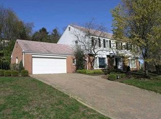 114 Crofton Dr, Pittsburgh, PA