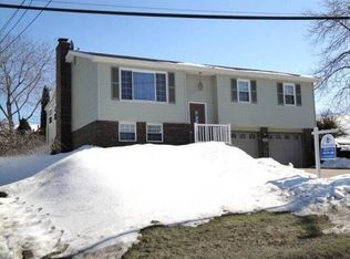 1086 Chapel Rd, Monaca, PA 15061