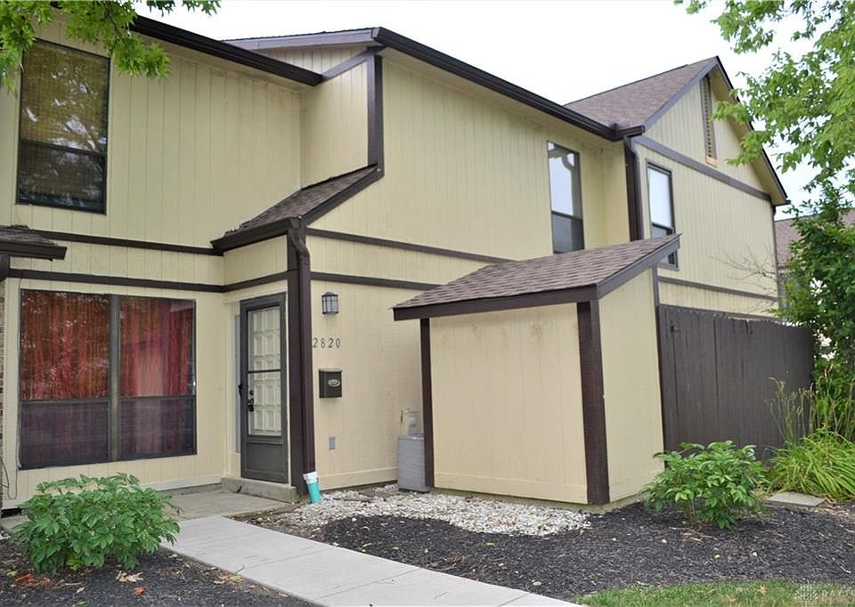 1st image of 2820 Foxwood Ct