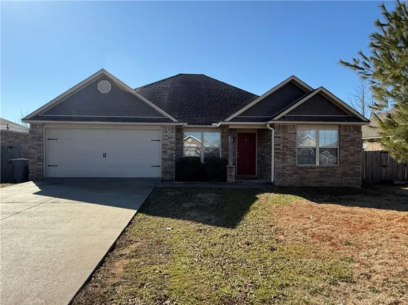 304 E Laurel Ave, Rogers, AR 72758