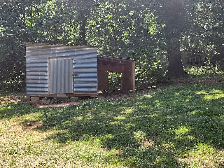Styles Rd — Photo 4