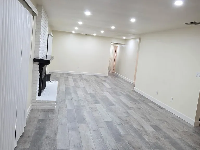 1005 W Cambridge Ave — Photo 5